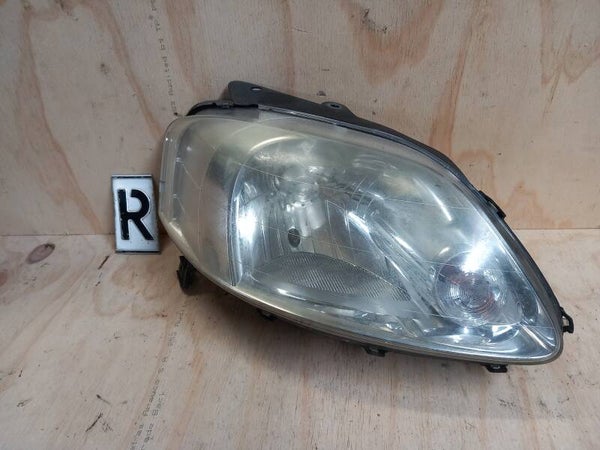 Volkswagen Fox Koplamp Rechts Valeo