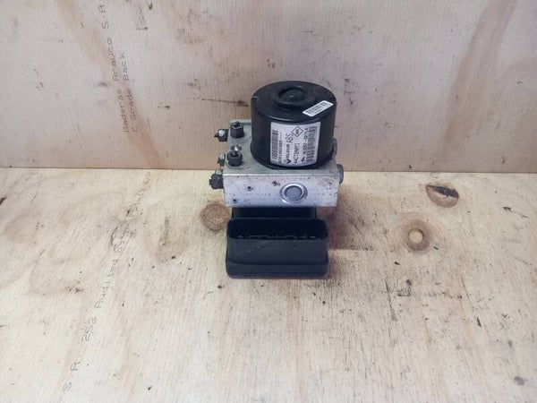 Renault Twingo II 1.2-16V ABS Pomp 8201065089