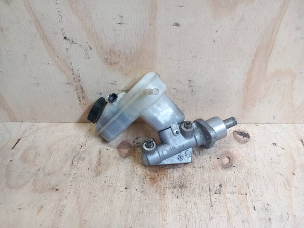 Renault Twingo II 1.2-16V Hoofdremcilinder 8200403200