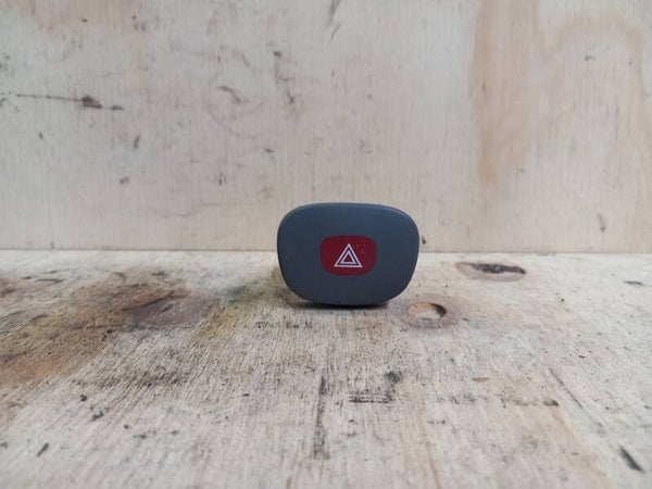 Renault Clio II Alarmlichtschakelaar 421820B