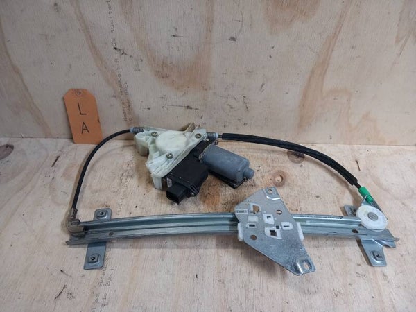 Mitsubishi Carisma Raammechaniek + Motor Links Achter