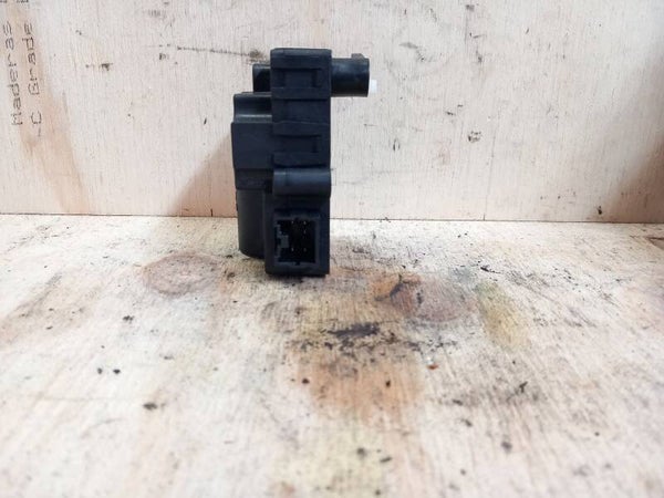 Mitsubishi Carisma Kachelklepmotor MR268260