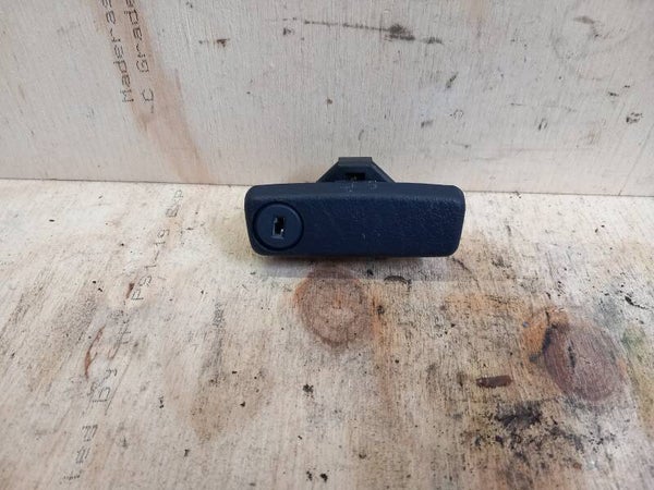 Mitsubishi Carisma Greep Dashboardkastje