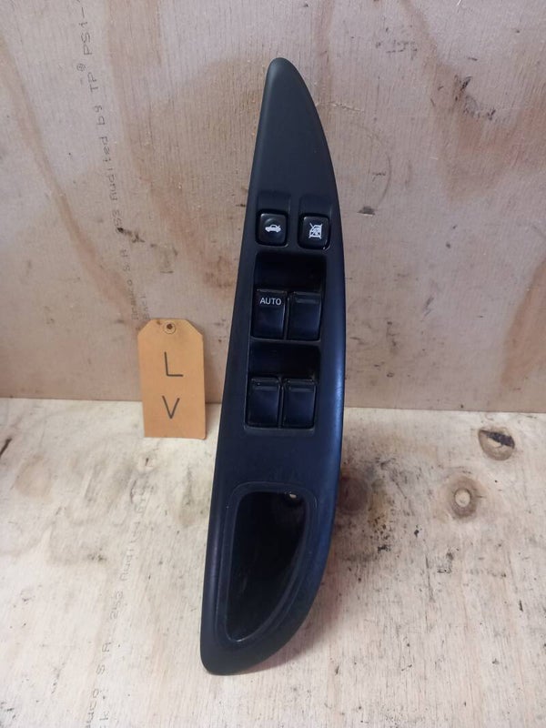 Nissan Primera III Raamschakelaar Links Voor 2002 t/m 2009