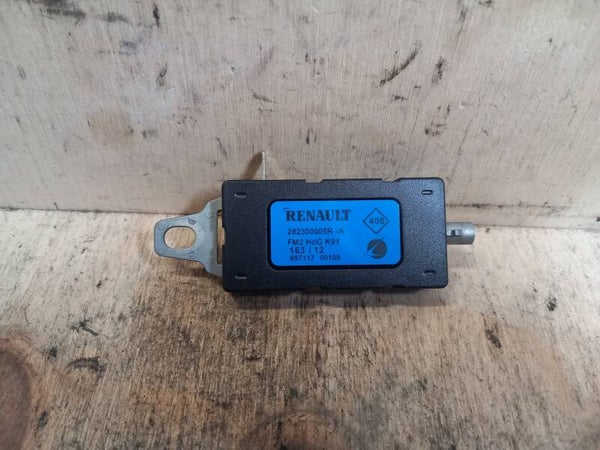 Renault Laguna Estate III Antenne Versterker 282300005R