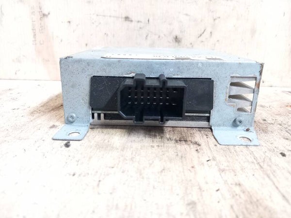 Audi A4 Avant B7 Module Radioversterker 8E9035223D
