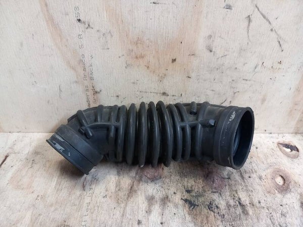 Audi A4 Avant B7 2.0 TFSI Luchtinlaat Slang 8E0133356