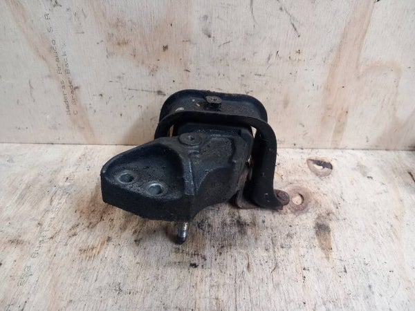 Toyota Yaris I 1.3 VVT-i Motorsteun Rechts-Voor