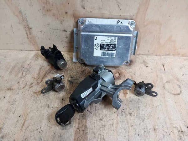 Toyota Yaris I 1.3 16v Slotenset + ECU MB275000-3424