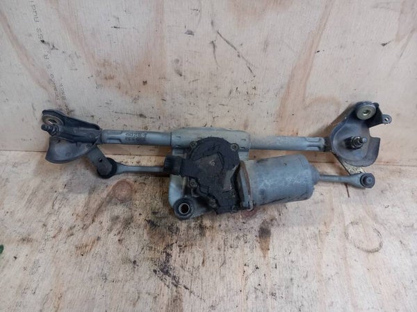 Toyota Yaris I Ruitenwissermotor + Mechaniek Voor