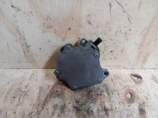 Audi A4 Avant B7 2.0 TFSI Vacuumpomp Remsysteem 06D145100H