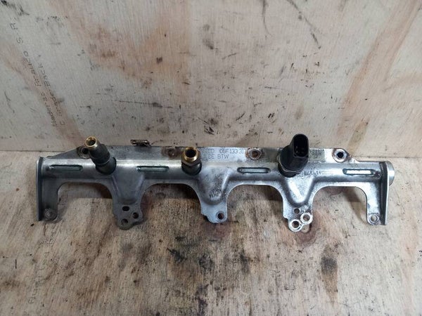 Audi A4 Avant B7 2.0 TFSI Galerij Injectie 06F133317