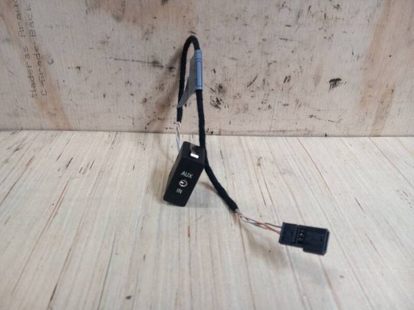 BMW 3-serie E90 / E91 AUX Aansluiting 9172021 2005 t/m 2012