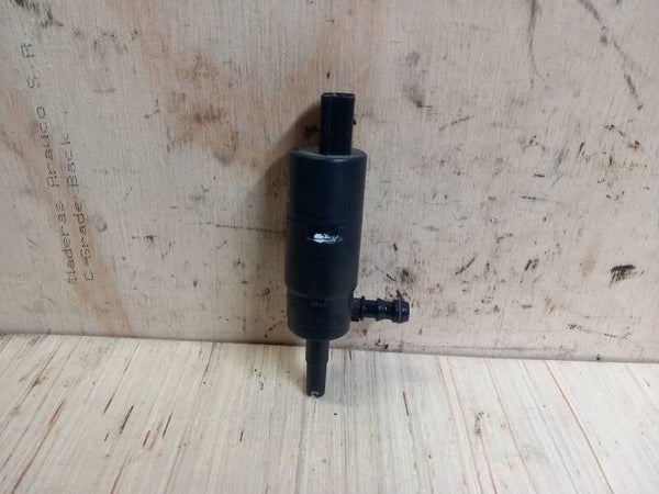 BMW 3-serie E90 / E91 Koplampsproeier Pomp 8377430 2005-2012