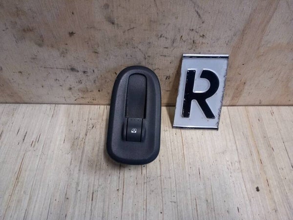 Renault Kangoo II Raamschakelaar Rechts 8200548968