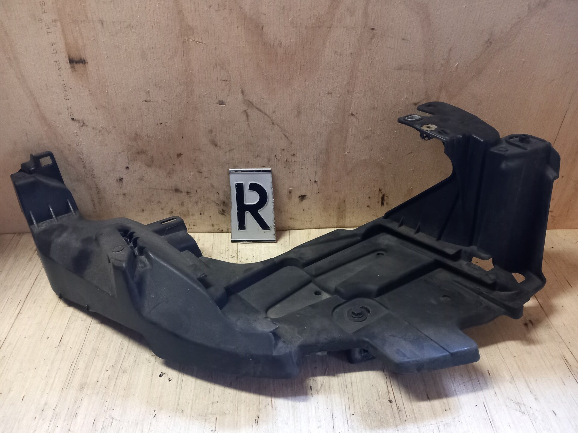 Renault Megane III Koplampframe Rechts 622220003R