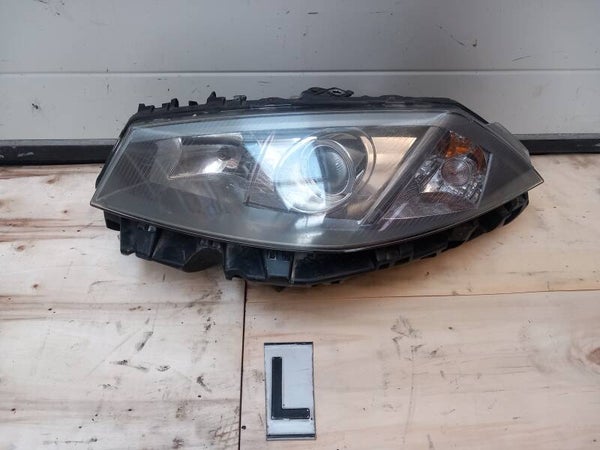 Renault Megane II CC Koplamp Links Xenon 8200073224H