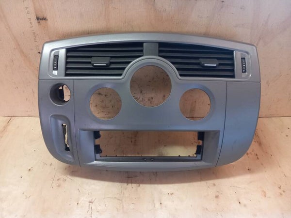 Renault Scenic II Luchtrooster Dashboard Midden 8200140713