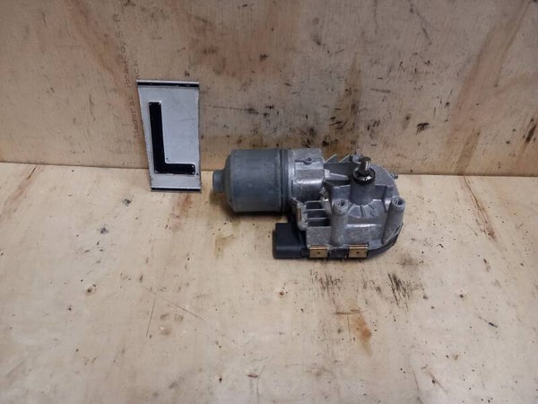 Seat Altea 5P Ruitenwissermotor Links Voor 5P0955119A 04-09