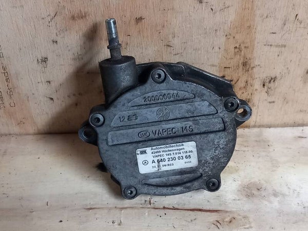 Mercedes A-klasse W169 200 CDI Vacuumpomp A6402300365