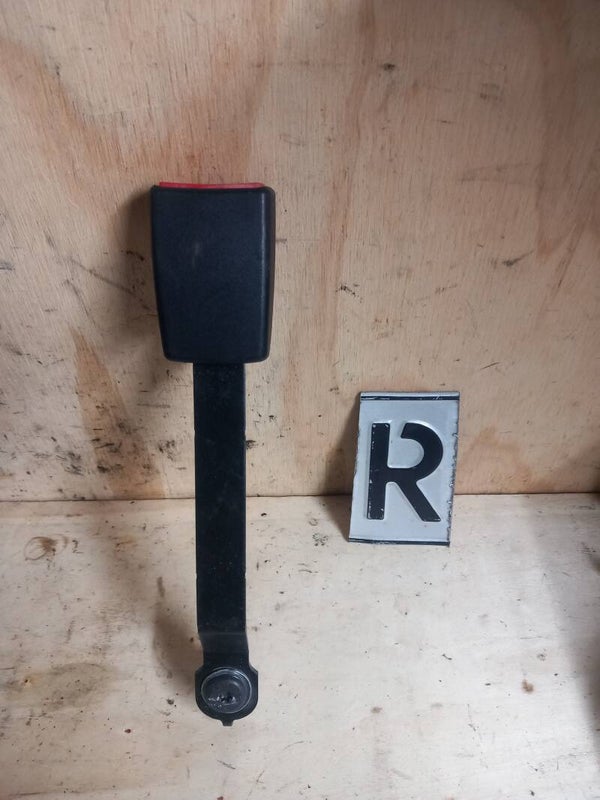 Renault Clio III Gordel Insteek Rechts Voor 34042795