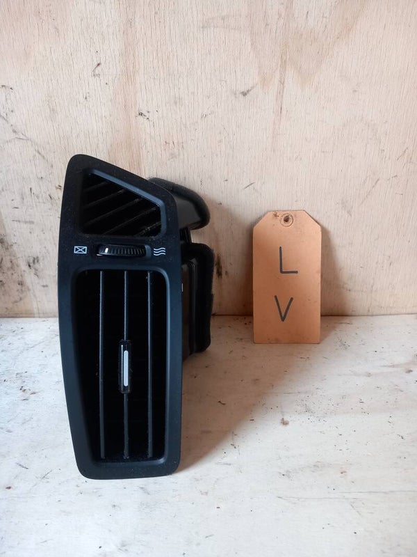 Kia Cee'd Luchtrooster Dashboard Links 97490/1H000