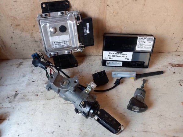 Kia Cee'd I 1.4 16v Sleutelset + ECU 39119-2B380