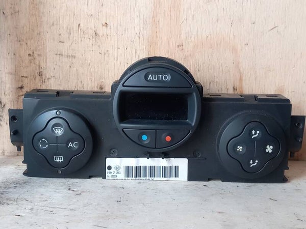 Renault Megane II CC Kachelbedieningspaneel 8200344840