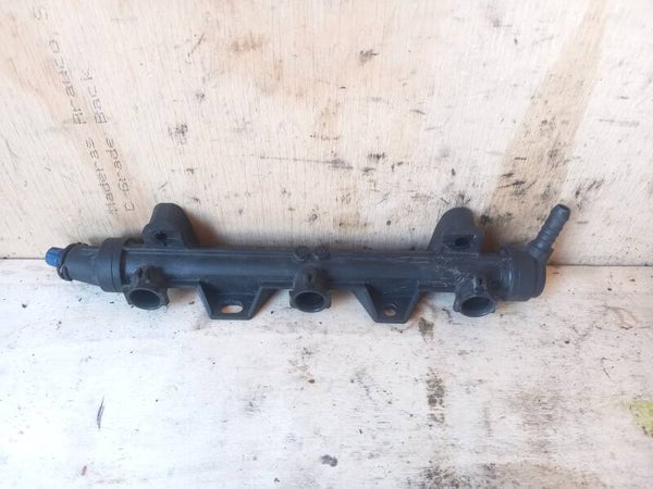 Volkswagen Polo 9N 1.2-12V Injectrorbrug 03E133319