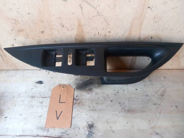 Seat Altea XL 5P Houder Raamschakelaar Links Voor 5P1867171A