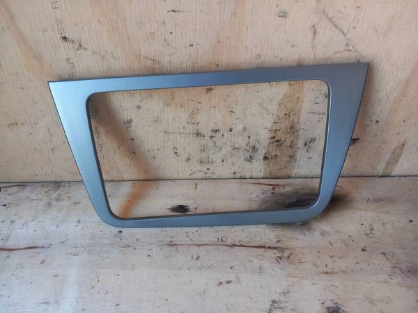 Seat Altea XL 5P Radio / Navigatie Frame 5P1858071B