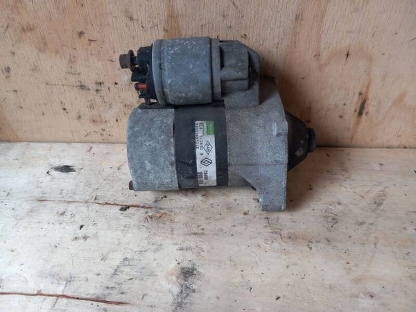 Renault Twingo II 1.2 Startmotor Valeo 8200369521E