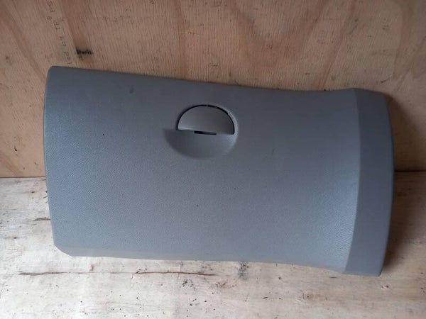 Renault Twingo II Dashboard Klep 8200368239