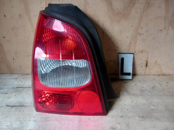 Renault Twingo II Achterlicht Links 8200387888