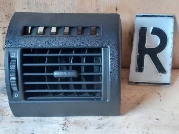Volkswagen Fox Luchtrooster Dashboard Rechts 5Z0819704