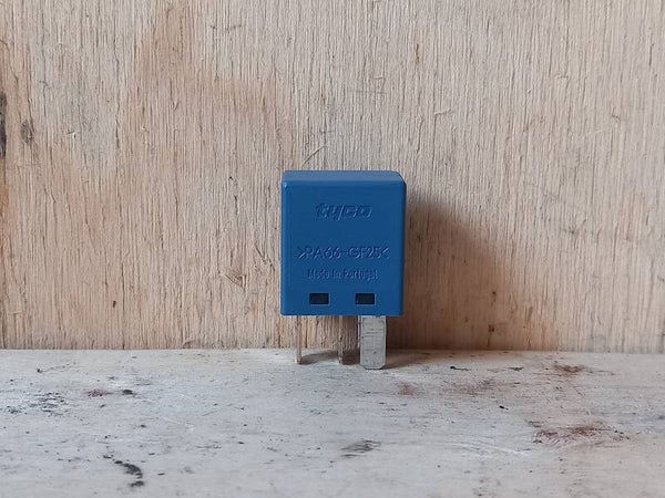 Renault Scenic III Relais Blauw 8200900820