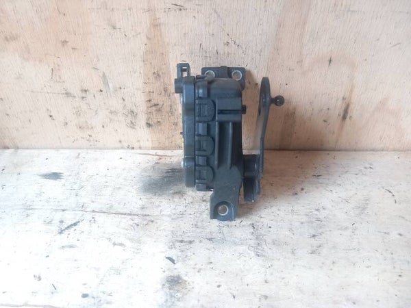 Renault Clio II 1.2-16V Gaspedaal Hella 8200089851