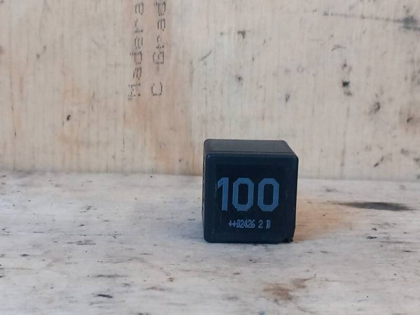 Volkswagen Lupo Relais 100 7M0951233A