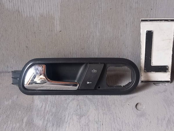 Seat Ibiza 6L Portier Opener Links Binnen 6L1837114E