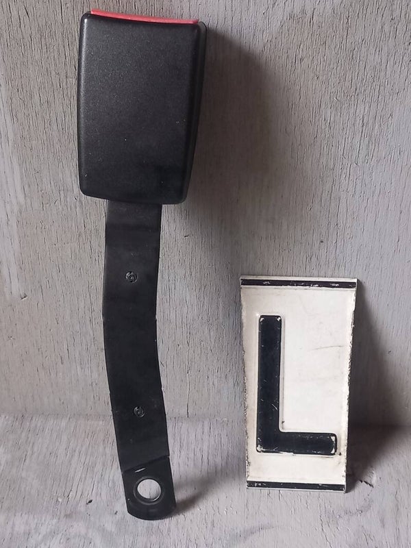Seat Ibiza 6L Gordel Insteek Links Voor 6Q0857755D