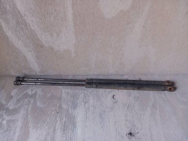 Seat Ibiza 6L Gasveer Achterklep Set 6L6827550B