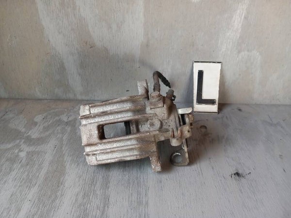 Seat Ibiza 6L Remklauw Links Achter 6Q0615423A