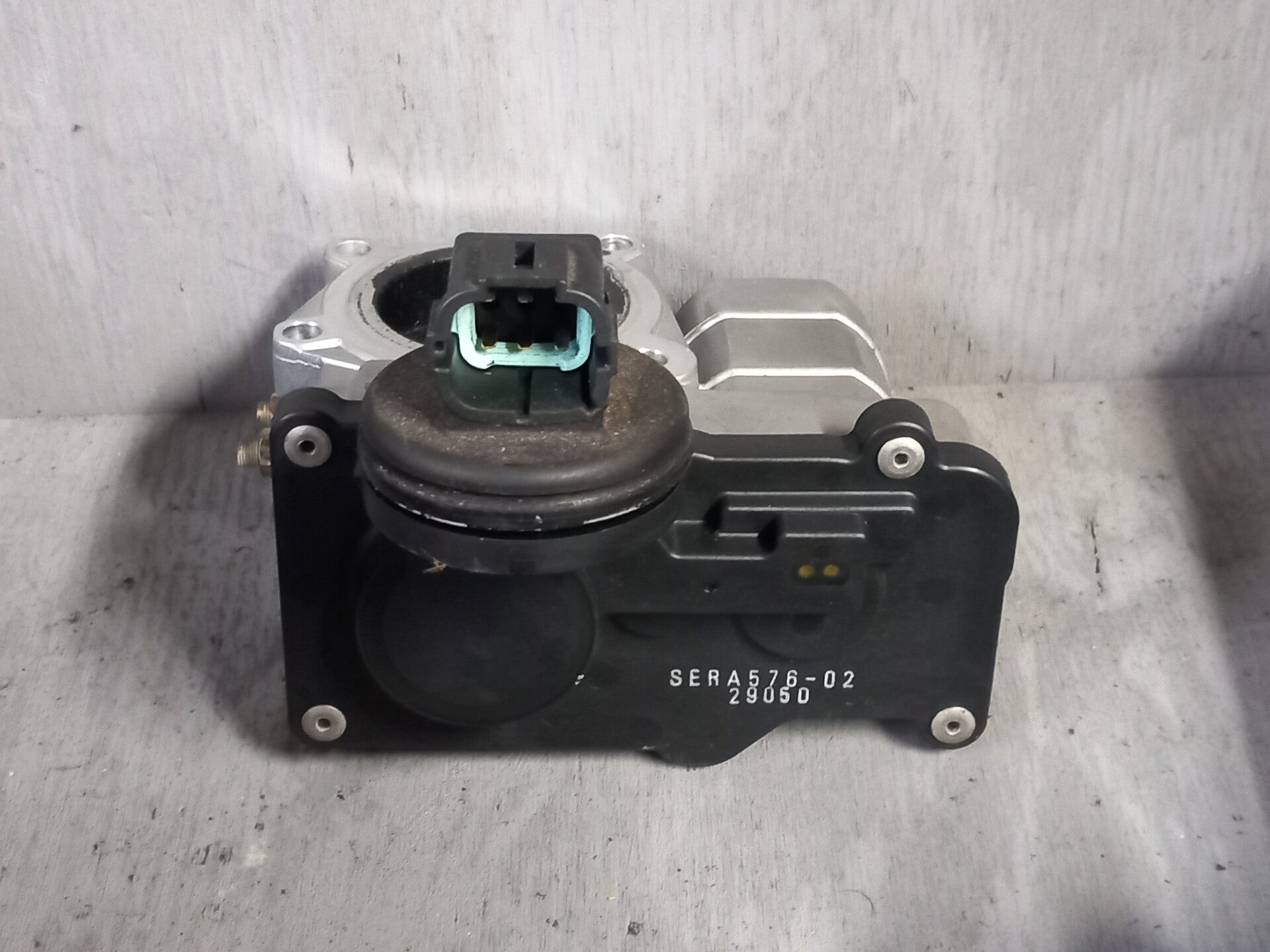 Nissan Micra III 1.2 16v Gasklephuis SERA576-02