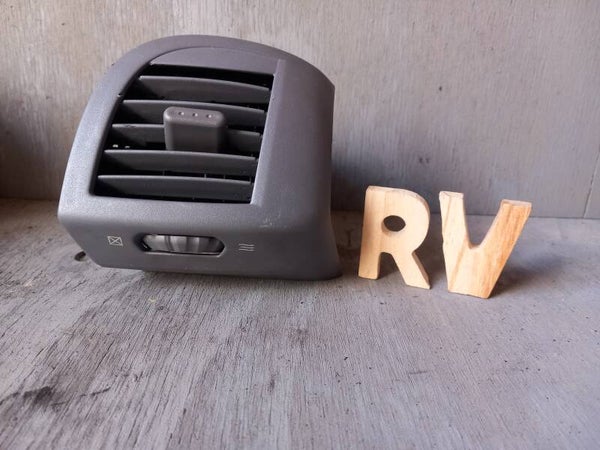 Nissan Micra III Luchtrooster Dashboard Rechts 68760AX700