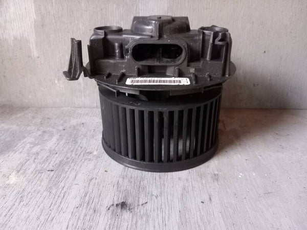 Nissan Micra III Kachelmotor +- Airco Valeo F667217D