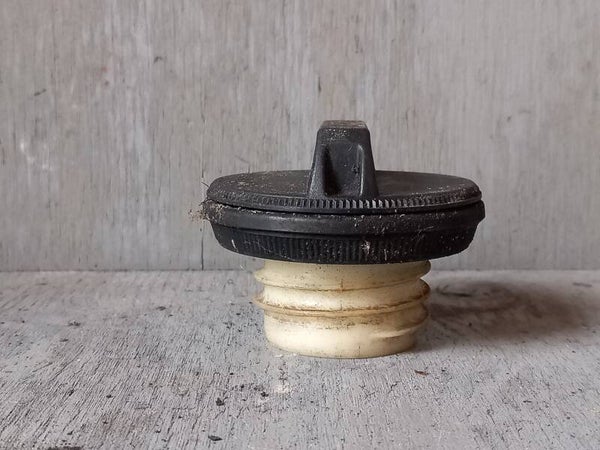 Nissan Micra III 12.16v Tankdop