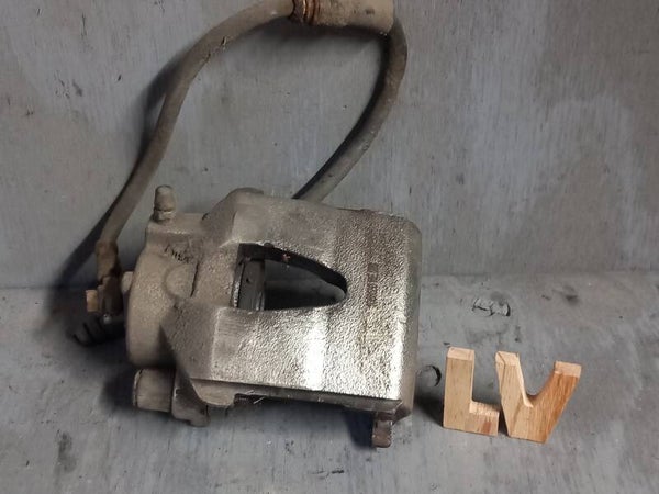Volkswagen Caddy III Remklauw Links Voor 1K0615123D
