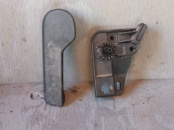Volkswagen Caddy III Motorkap Opener 1J1823533C