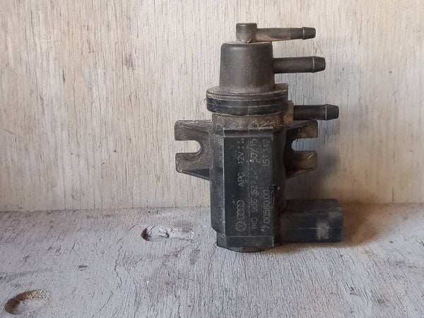 Volkswagen Caddy III Vacuum Ventiel 1K0906627