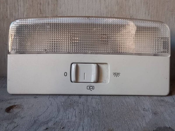 Volkswagen Caddy III Binnenverlichting Voor 6Q0947105F